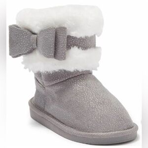 Bebe Girls Sparkling Gray/White Faux Fur Winter Boots with Bow sz 3 NWT MSRP $52